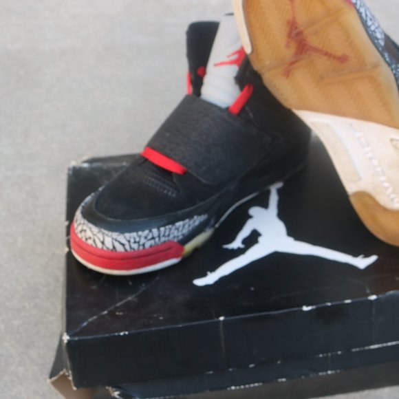 Jordan "Son of Mars" Bred size 6Y - Picture 5 of 11